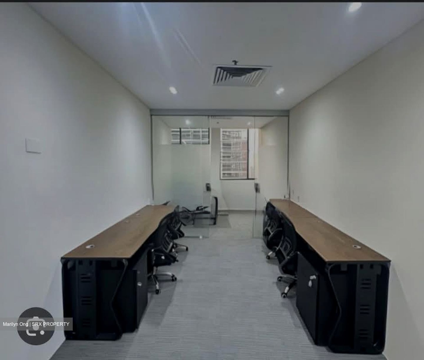 International Plaza (D2), Office #550309791